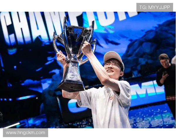 Top Esports战队再度崛起展现强大实力引领新赛季电竞风潮 Top Esports战队再度崛起展现强大实力引领新赛季电竞风潮