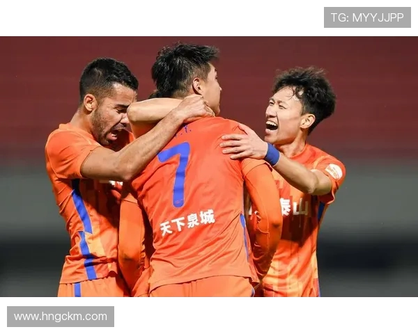 山东泰山主场迎战长春亚泰巅峰对决力争三分重塑中超争冠格局 山东泰山主场迎战长春亚泰巅峰对决力争三分重塑中超争冠格局