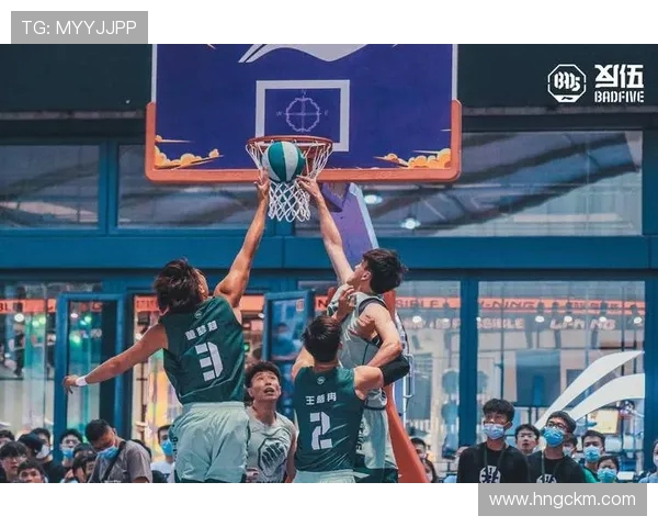 篮球场上的风云人物:从街头到职业联盟的成长与突破