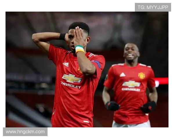 AC米兰与曼联实时对决精彩瞬间全程回顾与分析