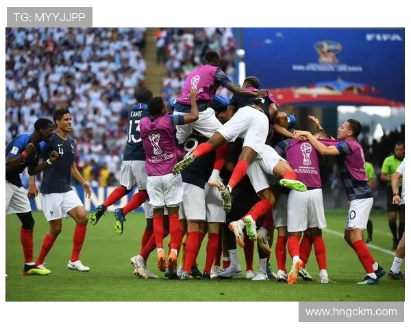 奥地利女子足球队与法国女子足球队的精彩对决分析与展望 奥地利女子足球队与法国女子足球队的精彩对决分析与展望